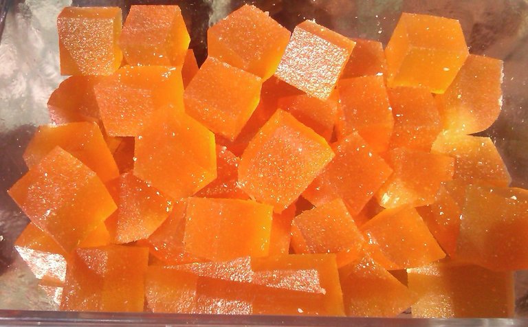 mango gummies.jpg