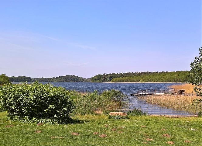 lake-3415587__480.jpg