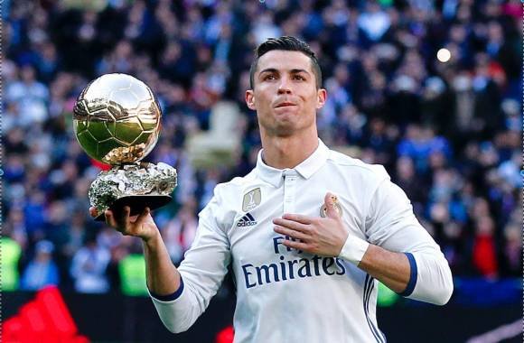 img-cristiano-ronaldo-remporte-son-cinquieme-ballon-d-or-1512673734_580_380_center_articles-450839.jpg