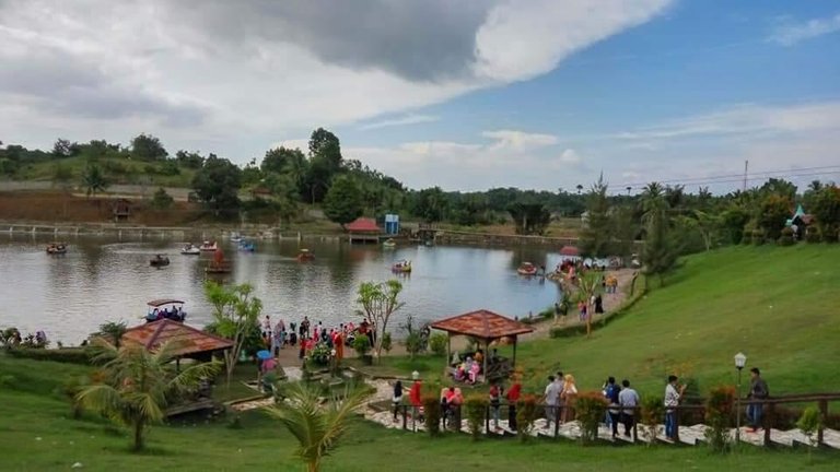 waduk tampak atas.jpg