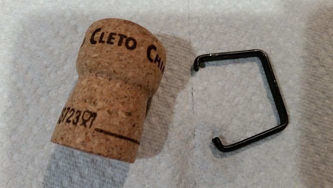 Vecchia Modena cork latch.jpg