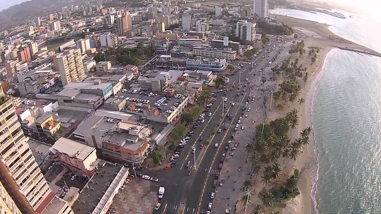 PASEO LA CRUZ Y EL MAR.jpg