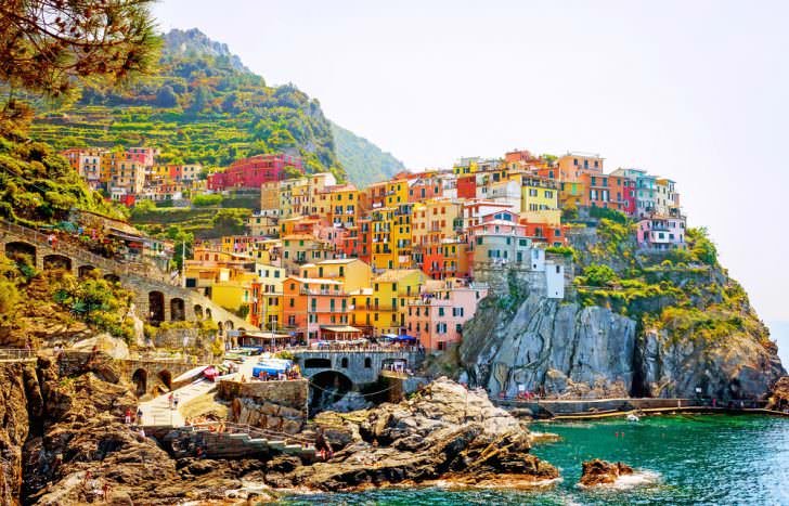 Walk-the-Cinque-Terre-Manarola-village-of-Cinque-Terre-Italy2-728x467.jpg