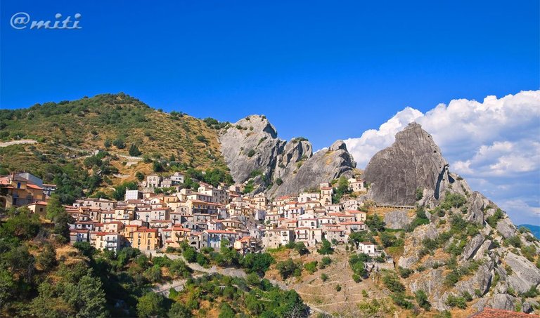 castelmezzano.jpg