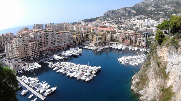 Monaco_p09_Port de Fontvieille.jpg