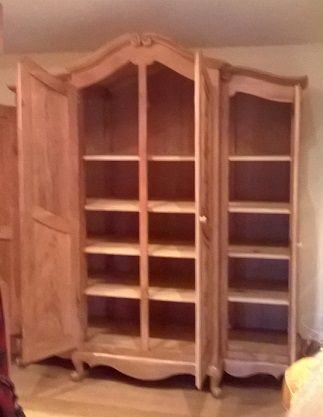 Oak french armoire 4.jpg