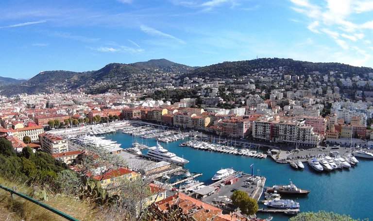 Monaco_p17_port.jpg