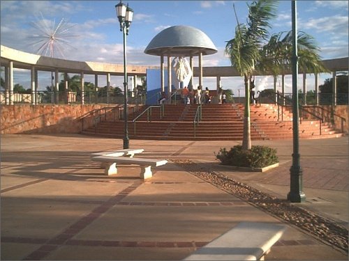 cupula paseo de la virgen.jpg