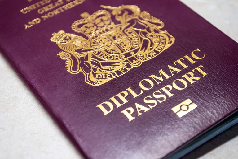 diplomatic-passport.jpg