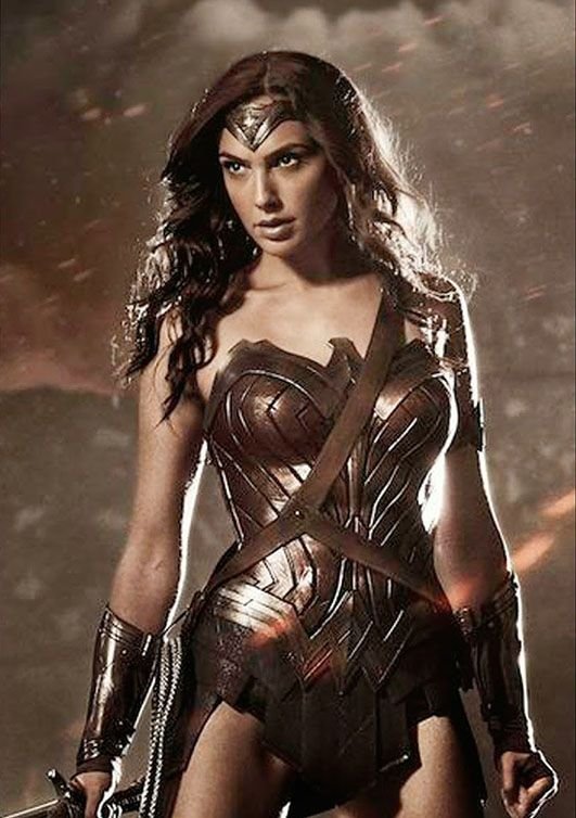 Gal_Gadot_Wonder_Woman_Sexy2.jpg