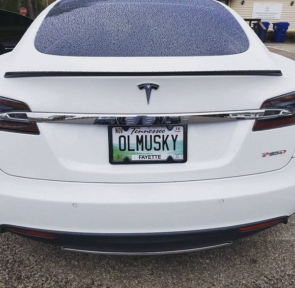 Tesla P85D.jpg