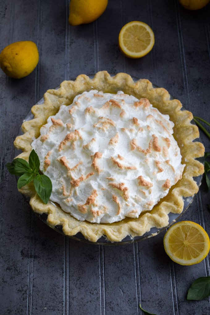 Basil Lemonade Meringue Pie. (9).jpg