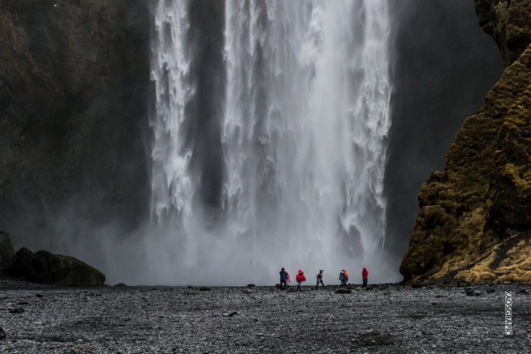 Iceland April (16).jpg