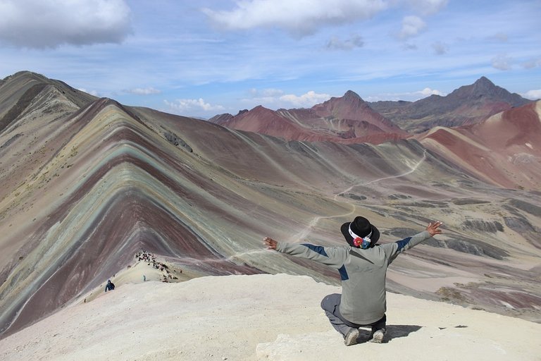 vinicunca-2702788_960_720.jpg