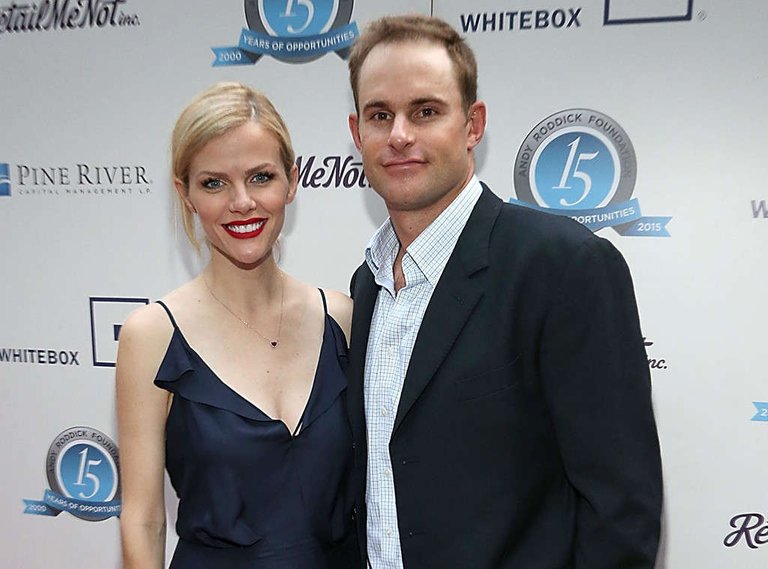 rs_1024x759-170722161112-1024.Brooklyn-Decker-Andy-Roddick.kg.072217.jpg