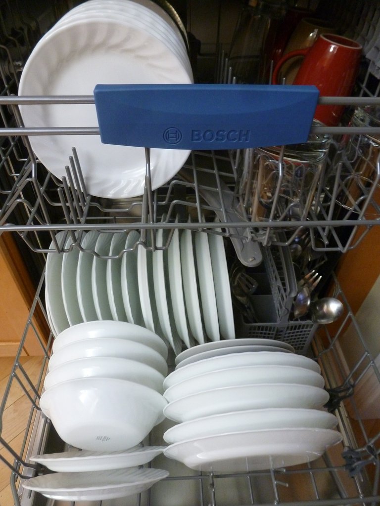 dishwasher-449158_1920.jpg