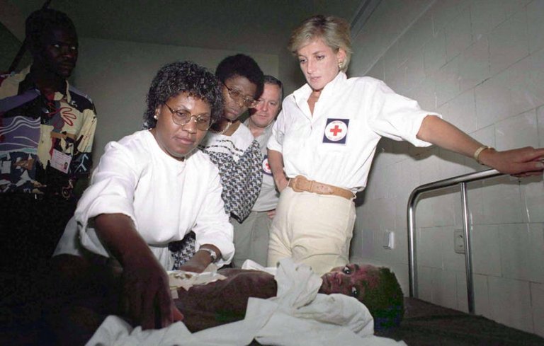 princess-diana-pictures-angola.jpg