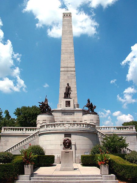 450px-Abraham_Lincoln_Tomb_Springfield_Illiois.jpg