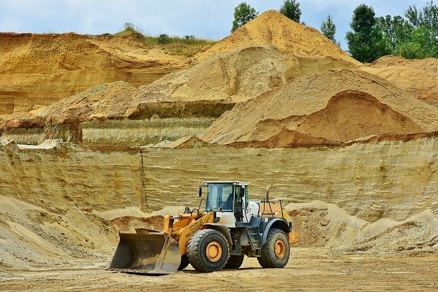 open-pit-mining-2464761_640.jpg