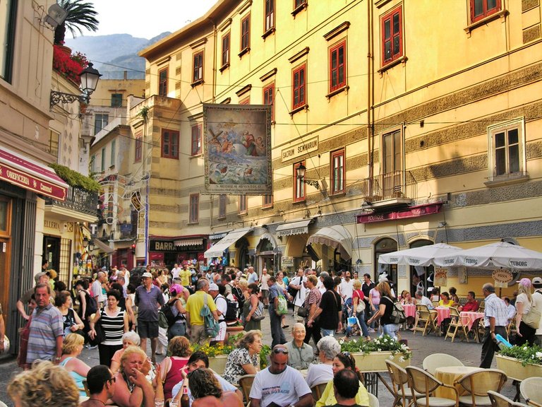 amalfi-streets.jpg