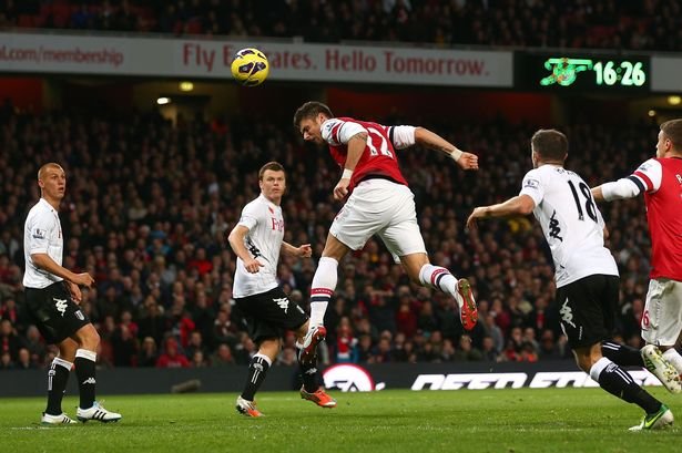 Olivier Giroud scores his 2nd goal against Fulham.jpg