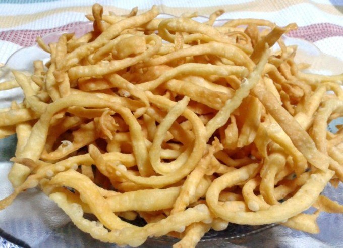 kue-bawang-renyah.jpg