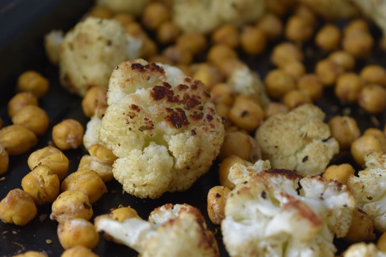 roasted-cauliflower-chickpea-1.jpg