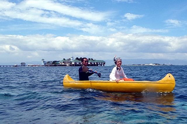 Kayaking-in-Nalusuan-island.jpg