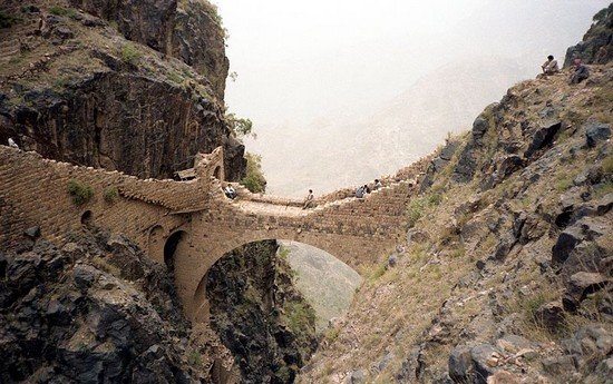 The-Shahara-Bridge-Yemen.jpg