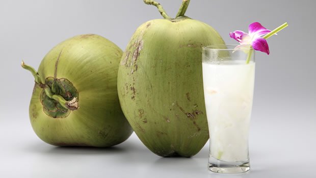 Green-Coconut-Water-Benefits-For-Pregnant-Women.jpg