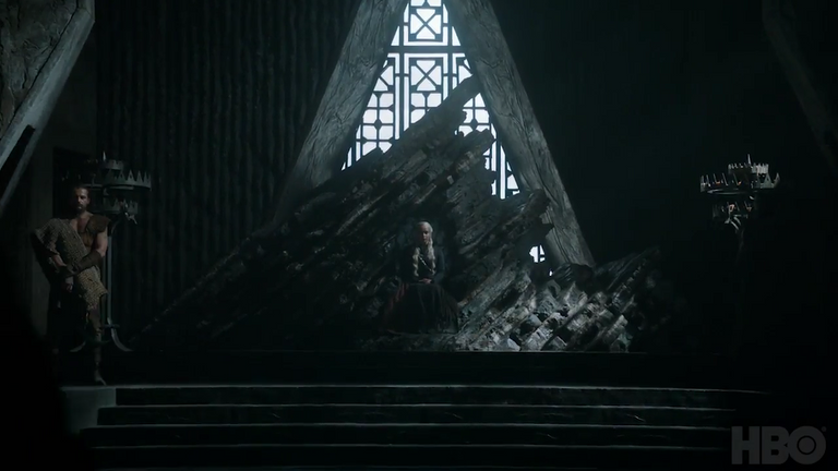 season7-daenerys-dragonstone-throne.png