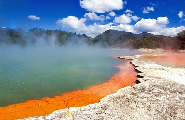 new-zealand-north-island-rotorua.jpg