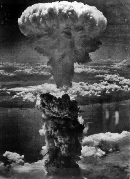 438px-Nagasakibomb.jpg