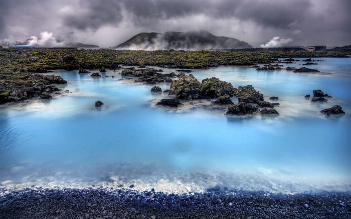 blue-lagoon_hdr-iceland-landscape-approaching-the-blue-lagoon.jpg