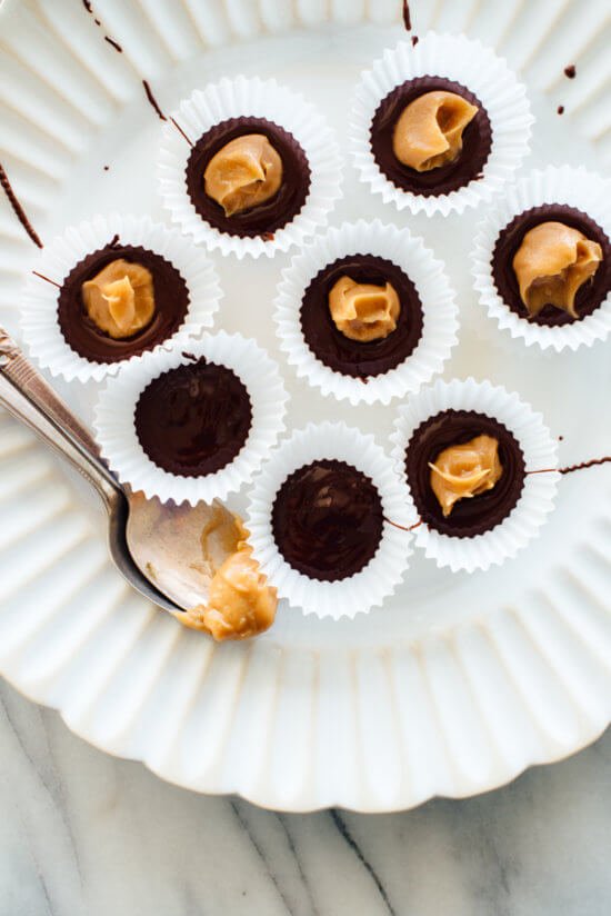 how-to-make-mini-peanut-butter-cups-550x824.jpg