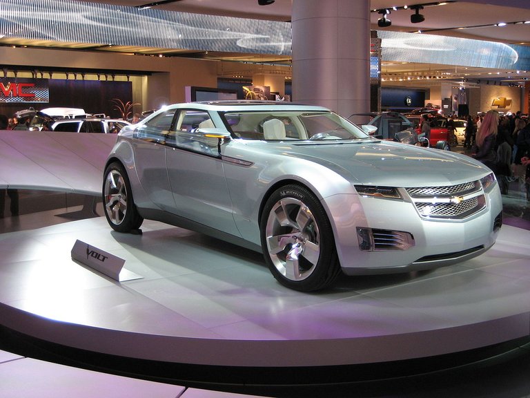 1280px-Chevy_Volt_Concept_NAIAS_2007_02.jpg