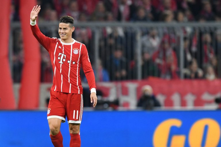 james_gol_bayern.jpg