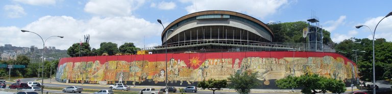 UCV_2015-520_Mural_de_Pedro_León_Zapata_1999,_Los_Constructores_de_Venezuela.jpg