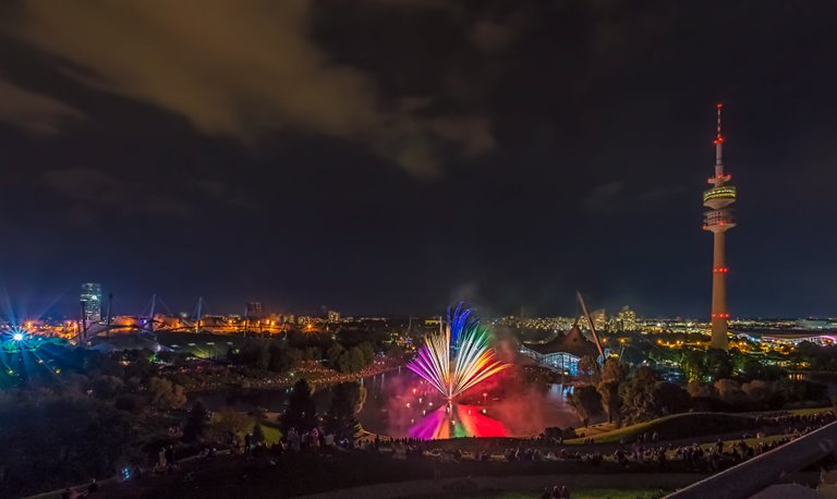 170824_Olympiapark_Feuerwerk-07521-3.jpg