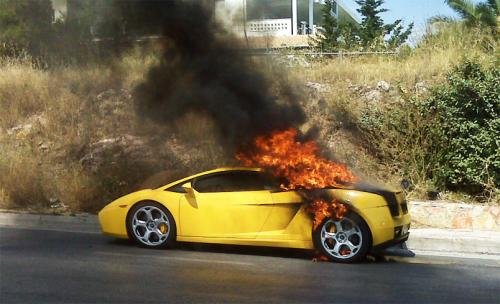 lambo_on_fire_jalopnik-topshot.jpg