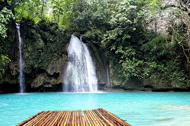 worlds-most-beautiful-waterfalls-kawasan-falls-philippines.jpg