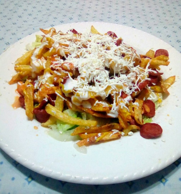 Salchipapas2.jpg