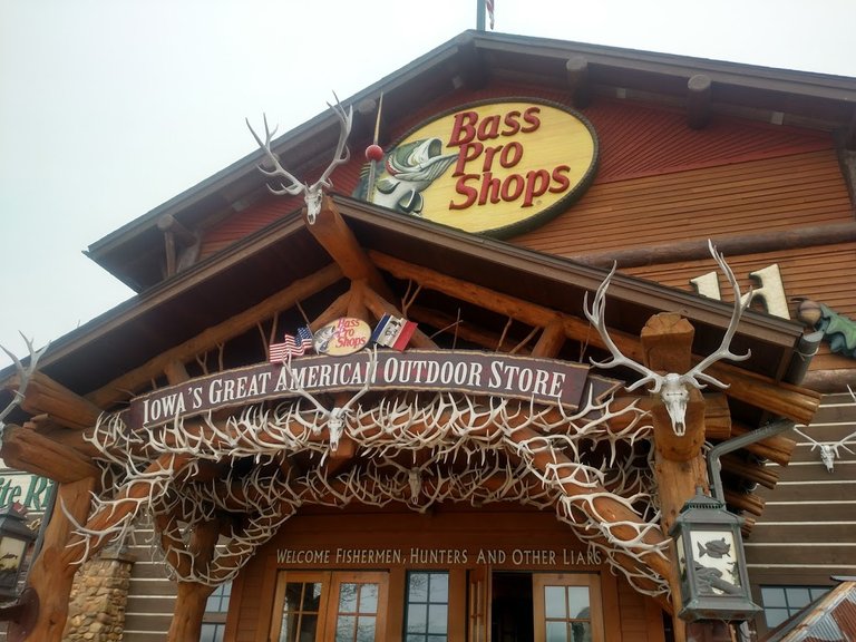 Bass Pro Shops Des Moines.jpg