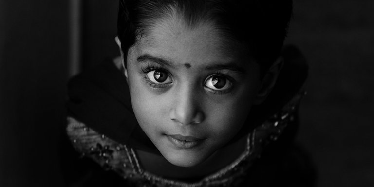 India girl pic.jpg