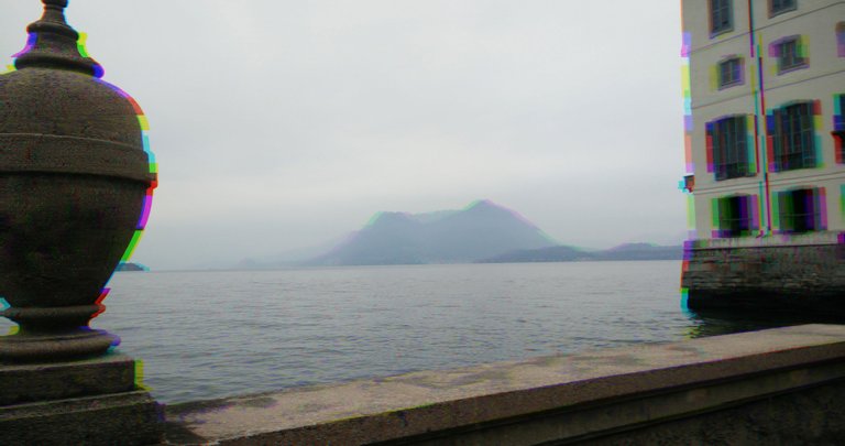 Lago maggiore-glitch.jpg