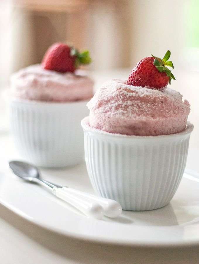 strawberry mousse.jpg