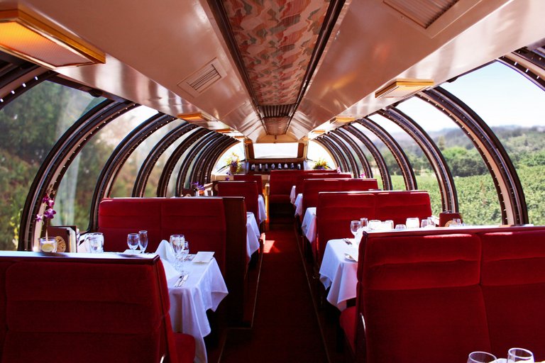 Napa-Valley-Wine-Train-Vista-Dome1.jpg