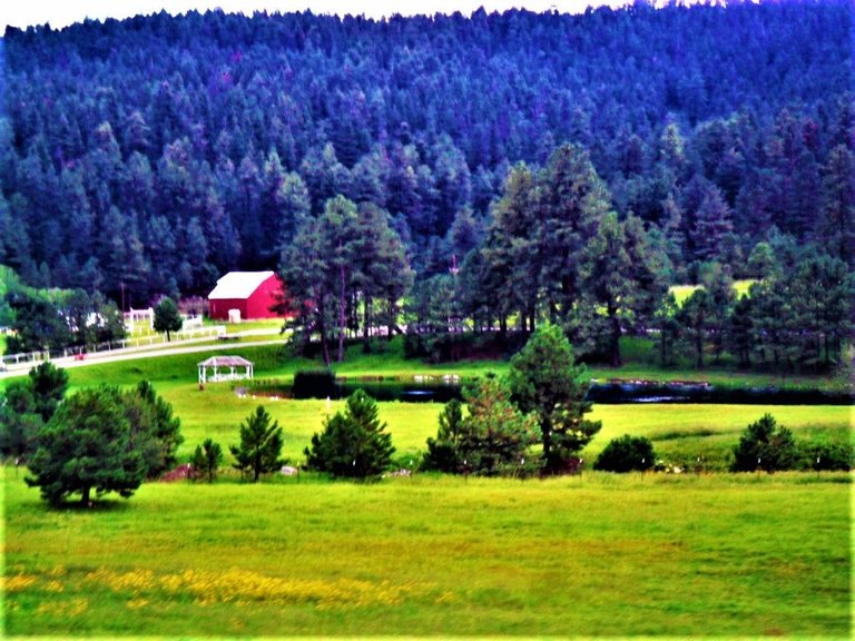 monday_red_house_by_lake.jpg