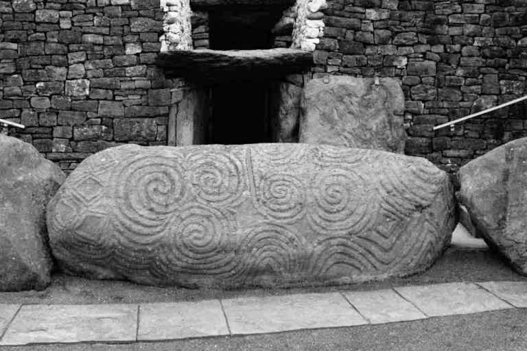 newgrange-entrance-stone.jpg