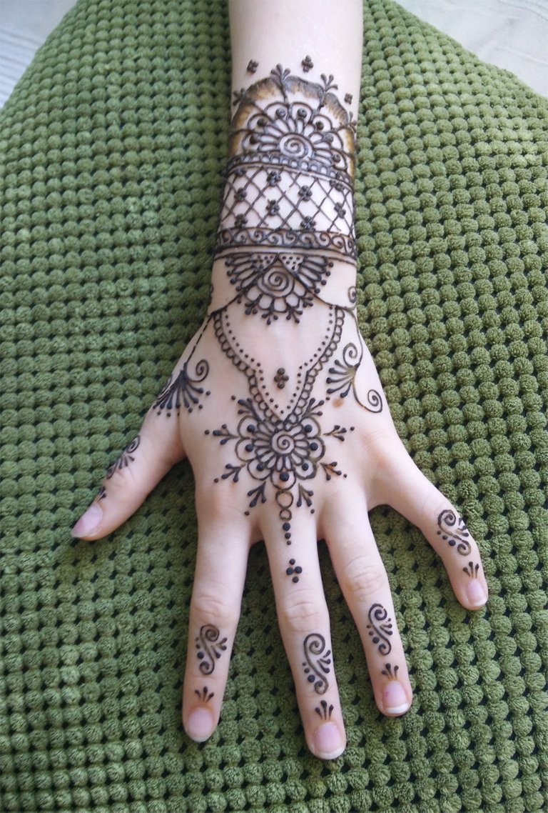 henna2.jpg